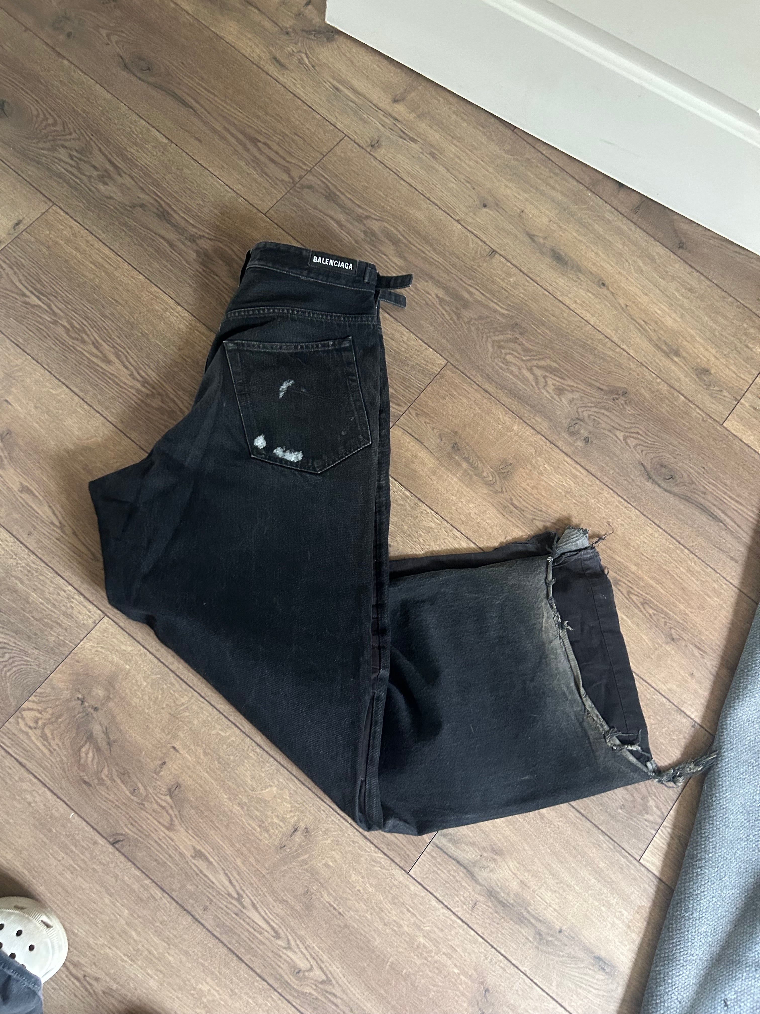 Balenciaga distressed Cargo jeans